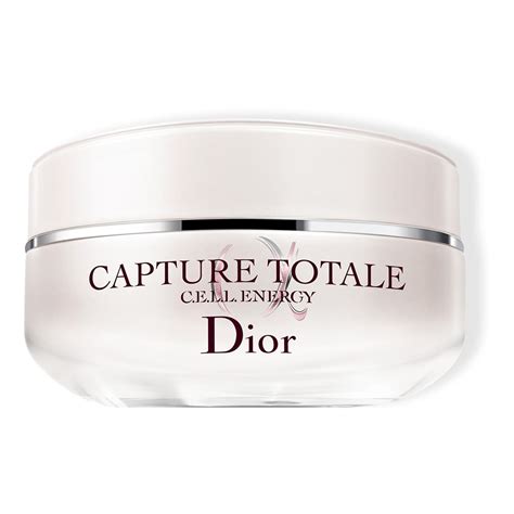 capture totale dior soin regard fermete et correction rides|Dior Capture Totale ritual.